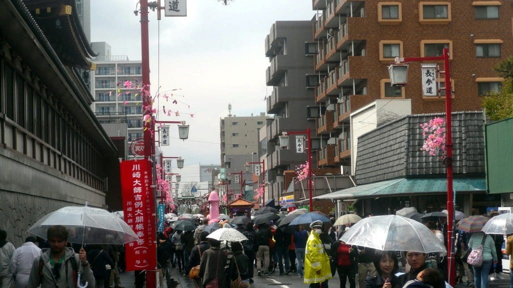 Joli défilé de parapluie