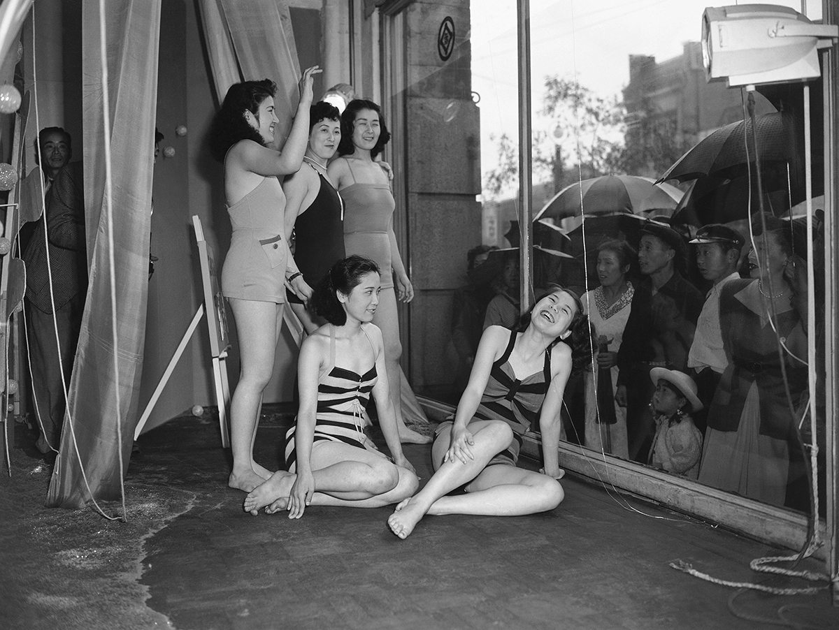mannequins-grand-magasin-Tokyo-1950