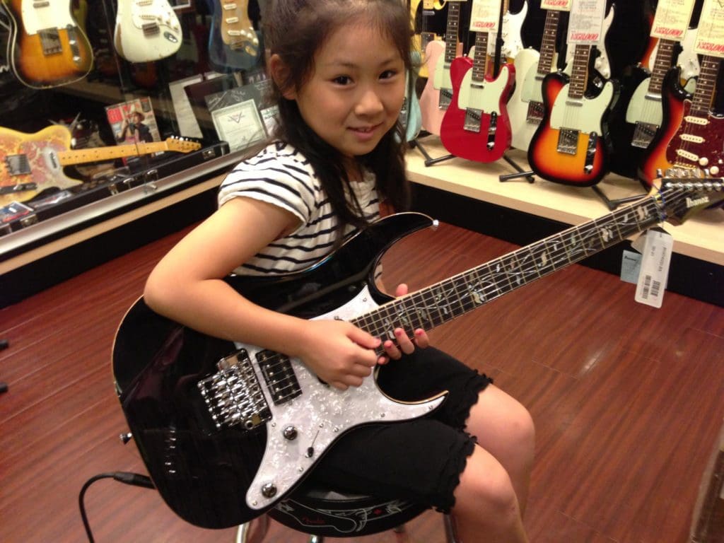 cette japonaise de 11 ans est la rel 232 ve du heavy metal cette japonaise de 11 ans est la rel 232 ve du heavy metal