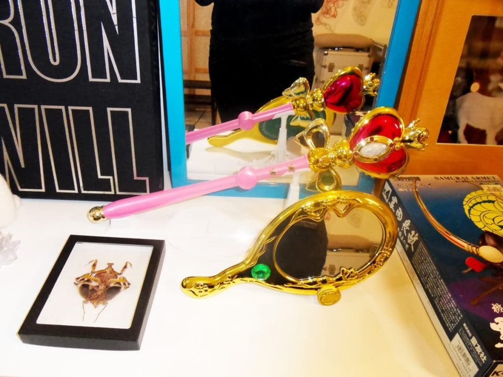 Sceptre Spiral Moon Rod Heart et son miroir de Neptune pour l'édition du 20ème anniversaire !