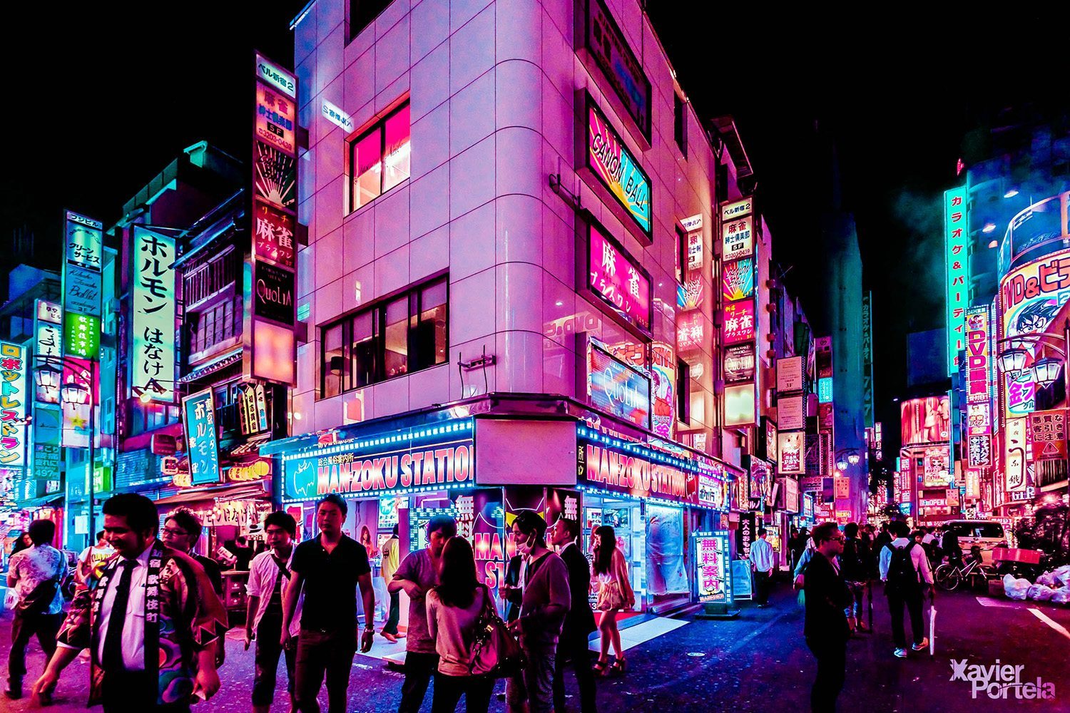 Tokyo's glow xavier portela rose_4