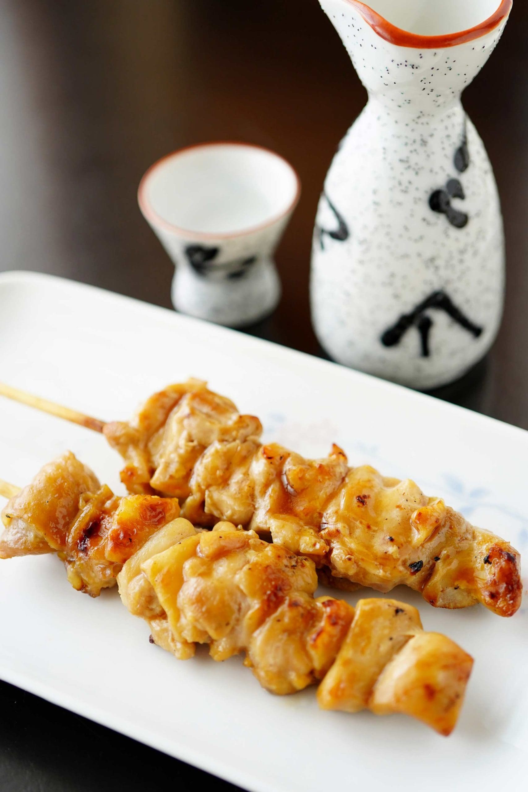 Recette des Yakitori, brochettes de poulet grillé, incontournable de la
