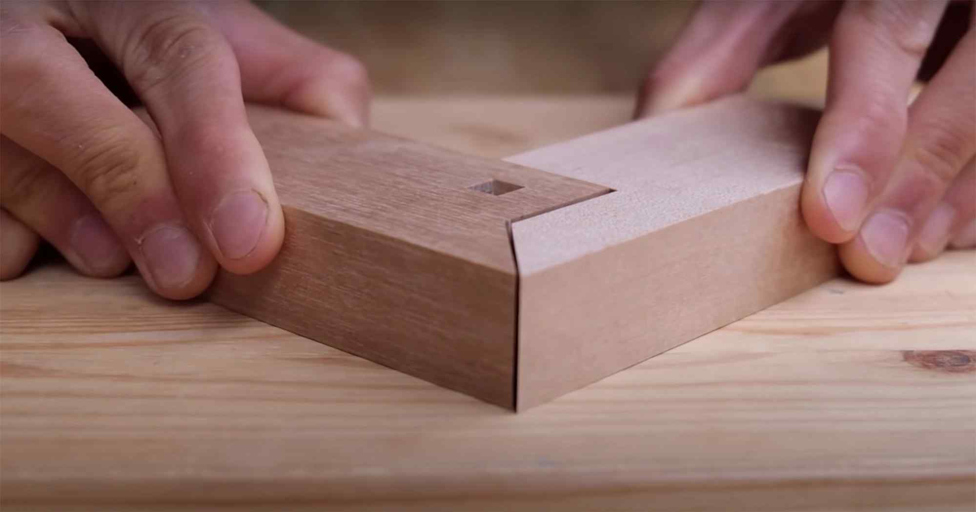 Joindre le bois : simple aperçu de l'art de la menuiserie japonaise